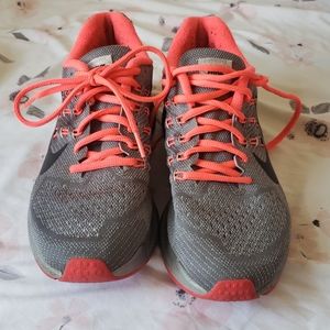 Men's Nike Air sneakers